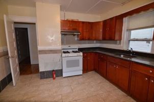 featured image of 740 Hancock St #1