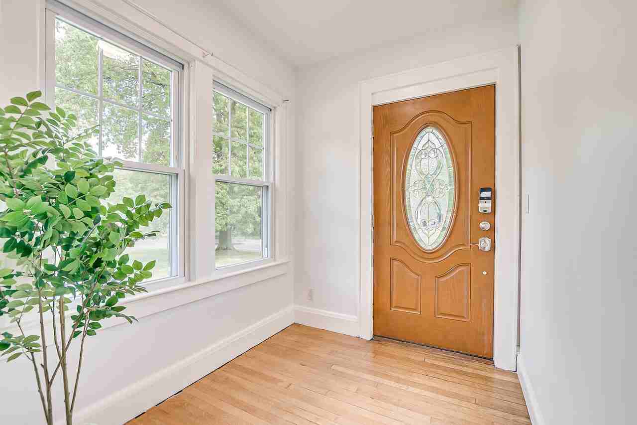 364 Brightwood Ave #NA - Photo 2 of 24