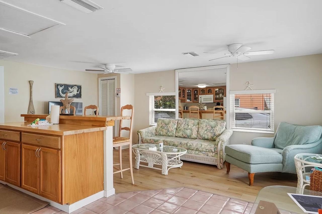 3516 Gulf Boulevard #1-2 - Photo 5 of 26