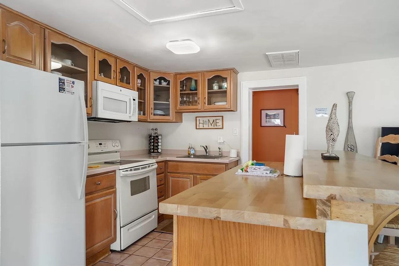 3516 Gulf Boulevard #1-2 - Photo 6 of 26