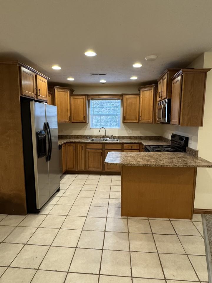 5357 Midway Dr #122 - Photo 5 of 21