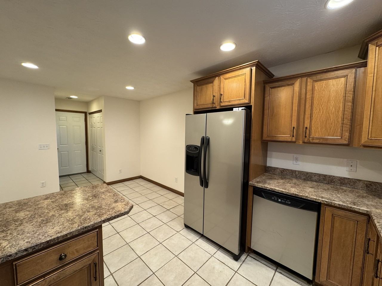 5357 Midway Dr #122 - Photo 7 of 21