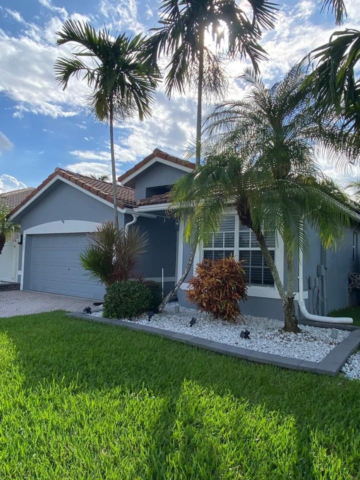 2322 Nw 166th Ave #NA - Photo 2 of 22