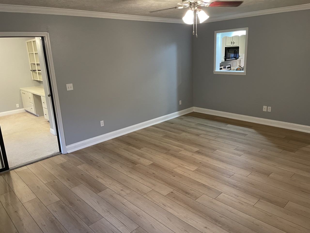 White Oak Condo - Photo 7 of 8