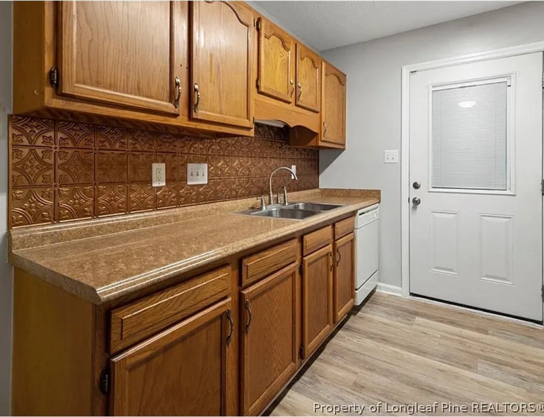 1109 Odom Dr #3 - Photo 3 of 5