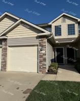 featured image of 2213 Sw Burning Wood Ln #2-1