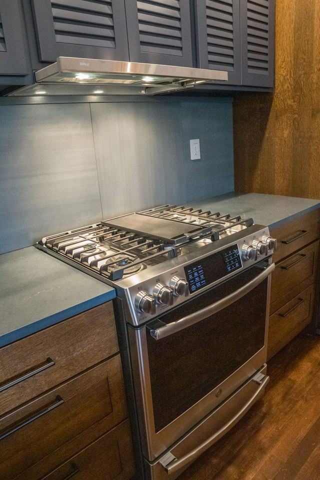 54 Round Hill Rd #31 - Photo 3 of 29