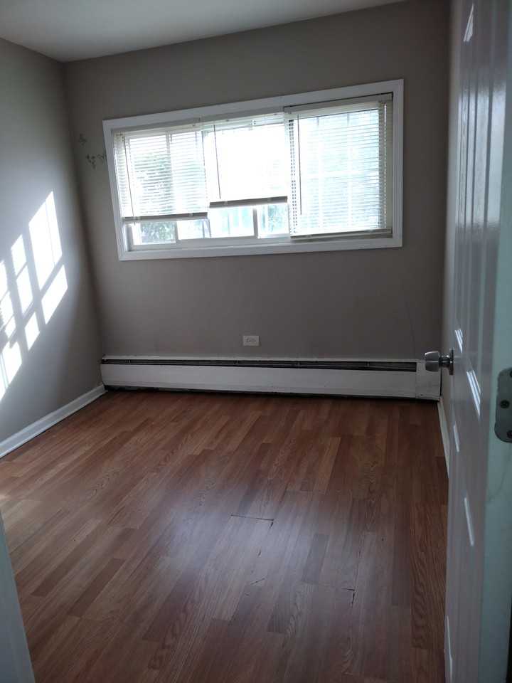 3203 Saint Charles Rd #1 - Photo 5 of 12