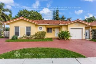 18001 Sw 139th Path - Photo 1 of 1