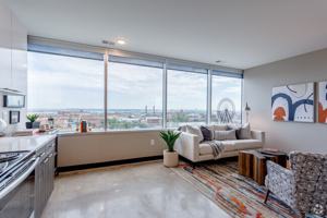 featured image of 1300 E 15th St #0