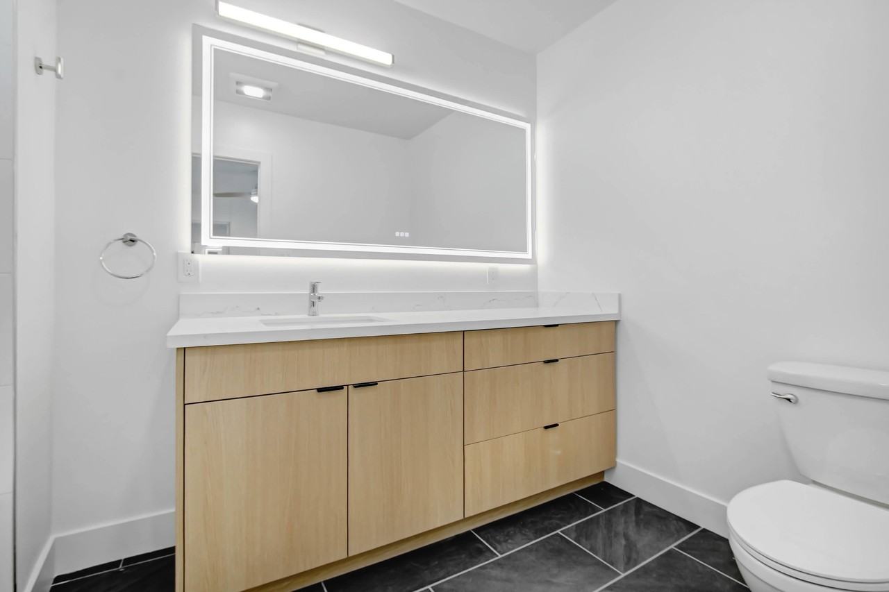 110 S Swall - Photo 7 of 37