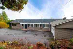 featured image of 910 Eyremount Drive