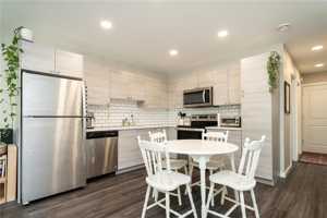 featured image of 427 Rue St Jean Baptiste