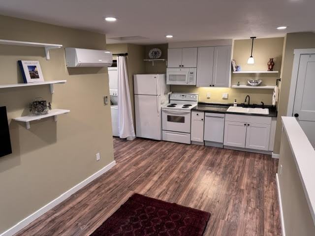 9235 Southwest 7th Avenue #B - Photo 2 of 11