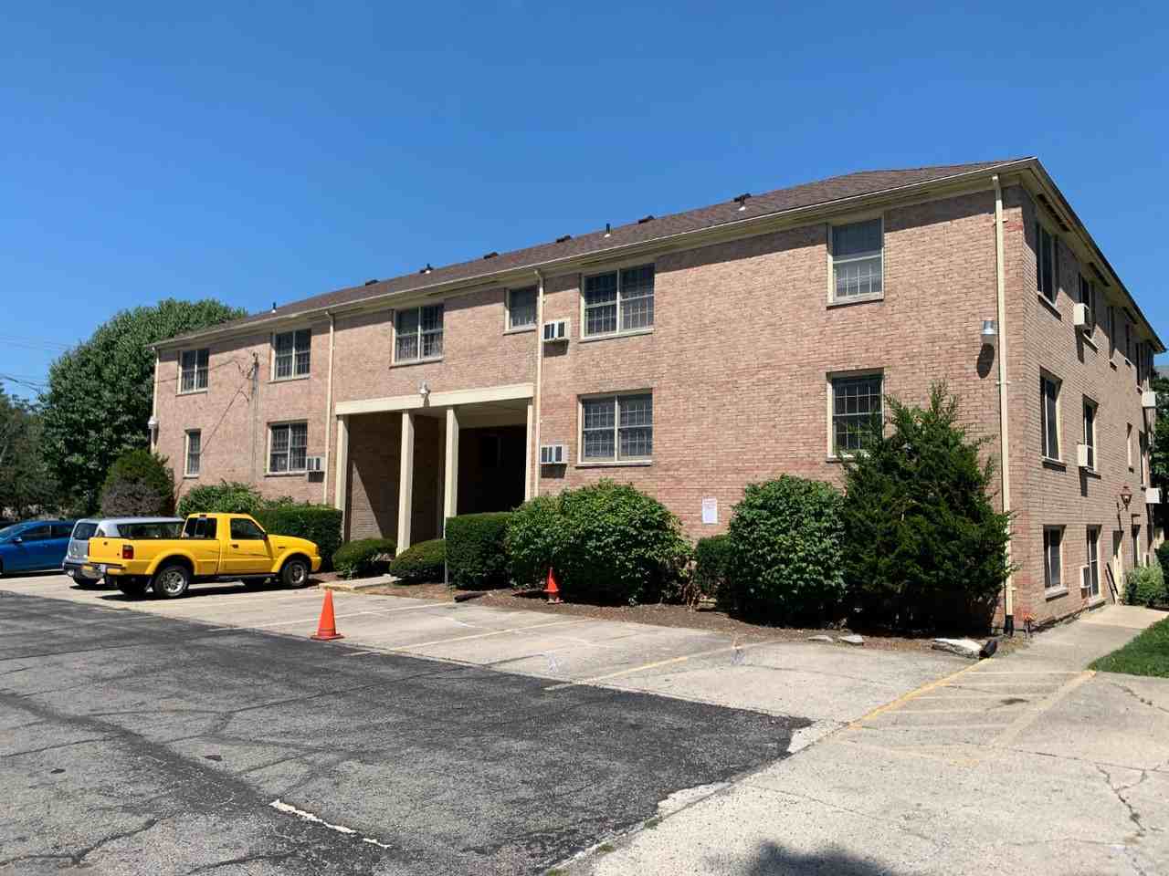 Georgian Arms - Photo 3 of 8