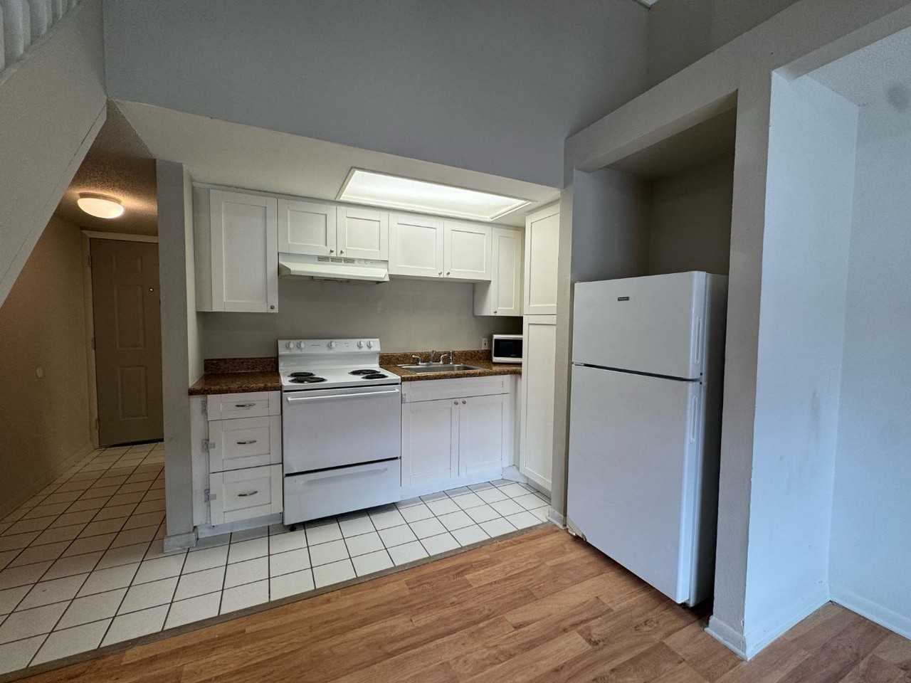 1260 E 113th Ave - Photo 5 of 11