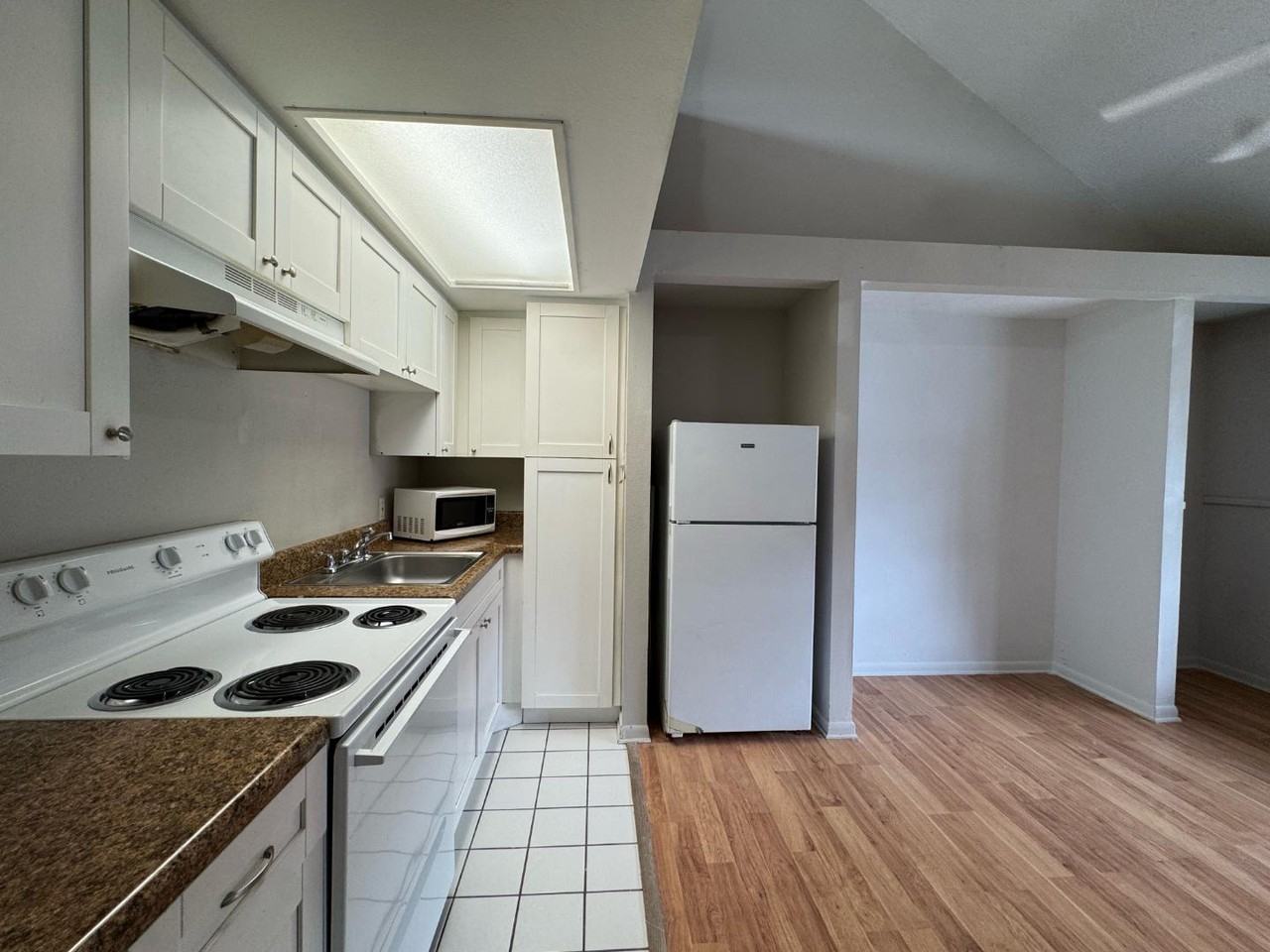 1260 E 113th Ave - Photo 6 of 11