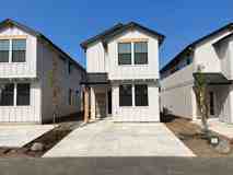 9909 Ne 46th Ct - Photo 1 of 1