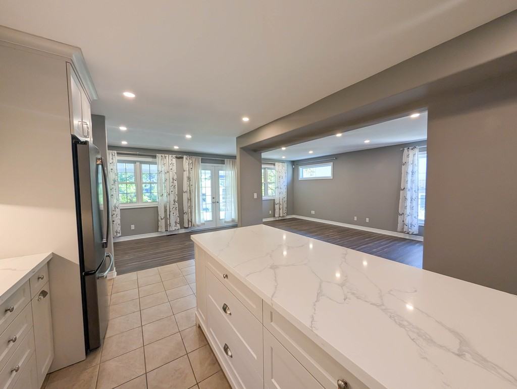 33 Diana Drive - Photo 3 of 40