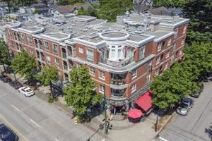 featured image of 1989 Dunbar St