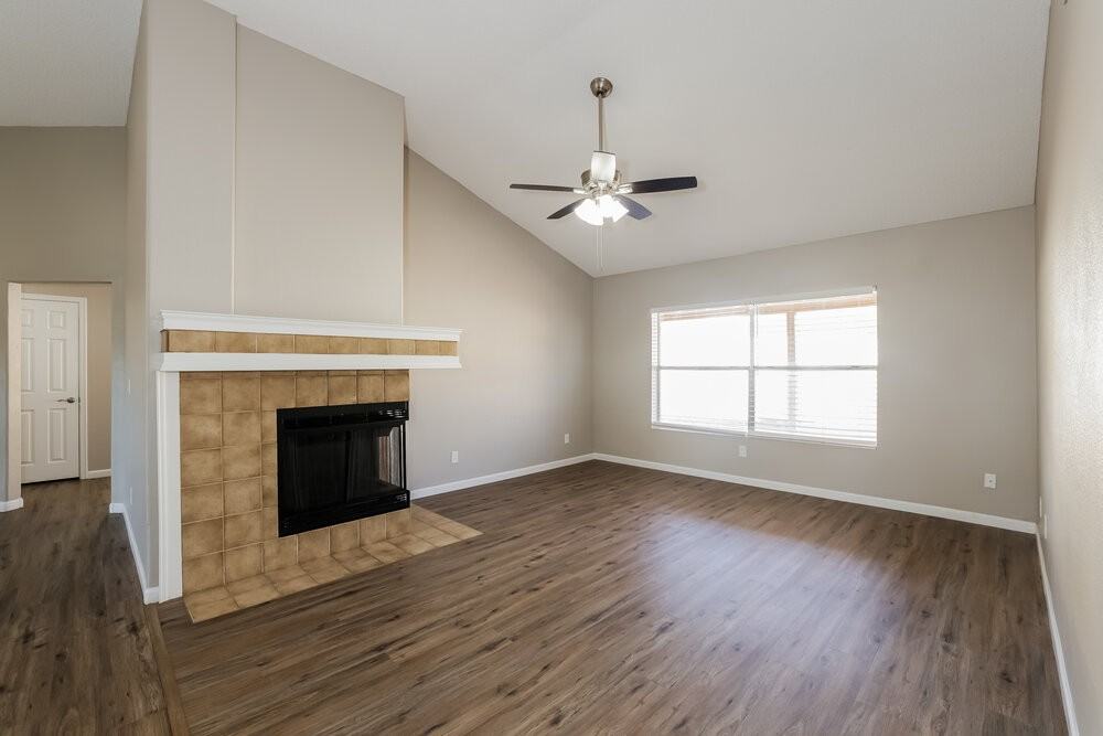 4218 W Creedance Blvd - Photo 3 of 16