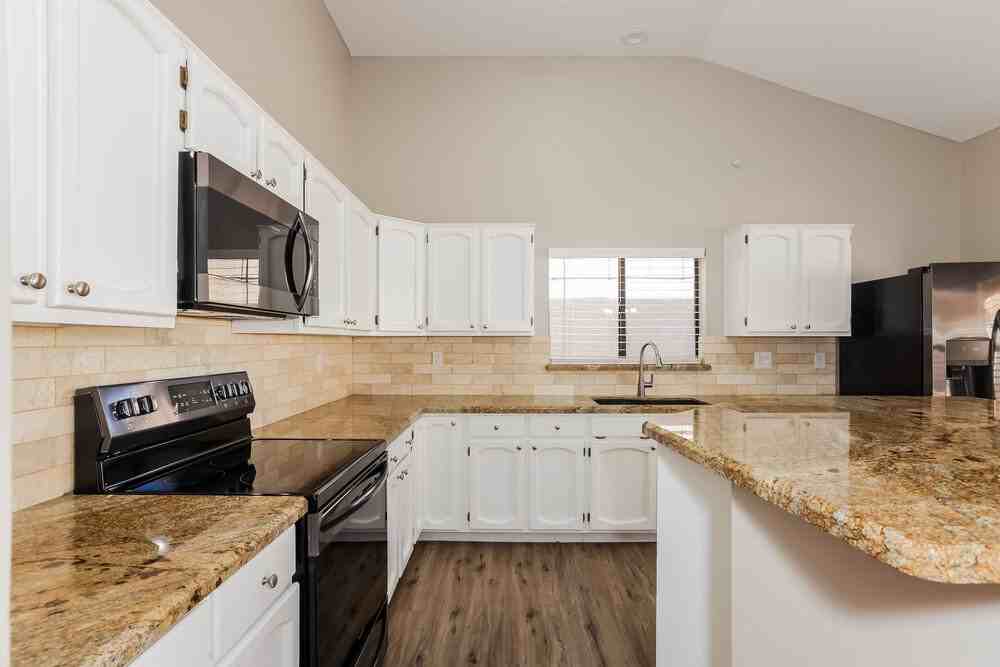 4218 W Creedance Blvd - Photo 7 of 16
