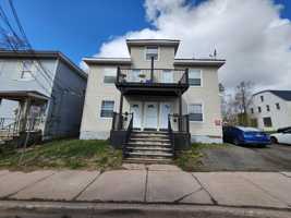 featured image of 260 Robinson St #260