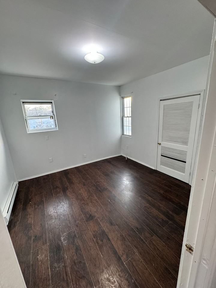 1165 E State St - Photo 3 of 26