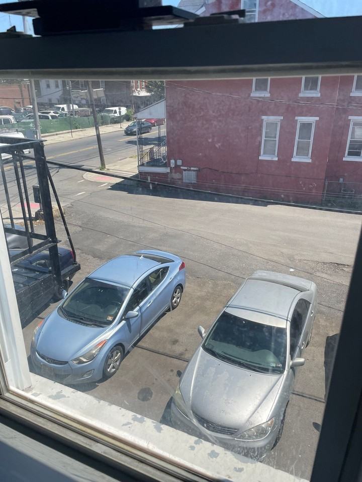 1165 E State St - Photo 7 of 26