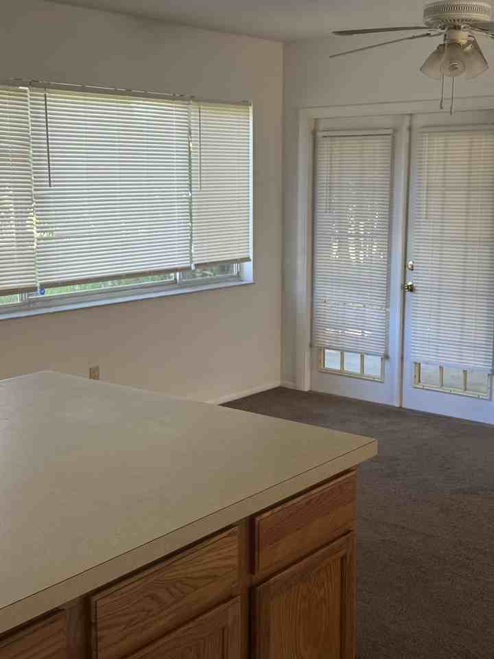 1241 Cambo Ct Ne - Photo 4 of 12