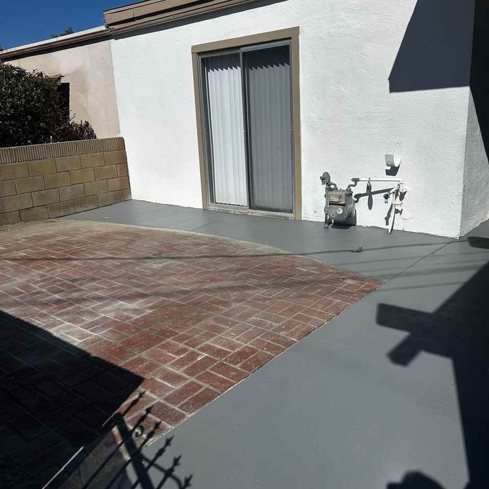 325 Santo Dr - Photo 3 of 10