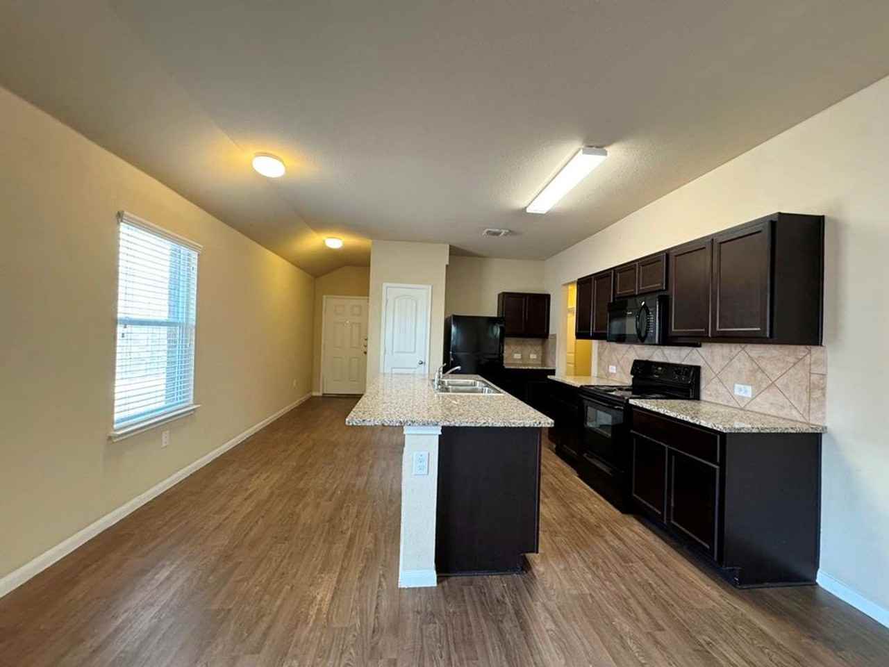 3400 Ortman Dr - Photo 2 of 35