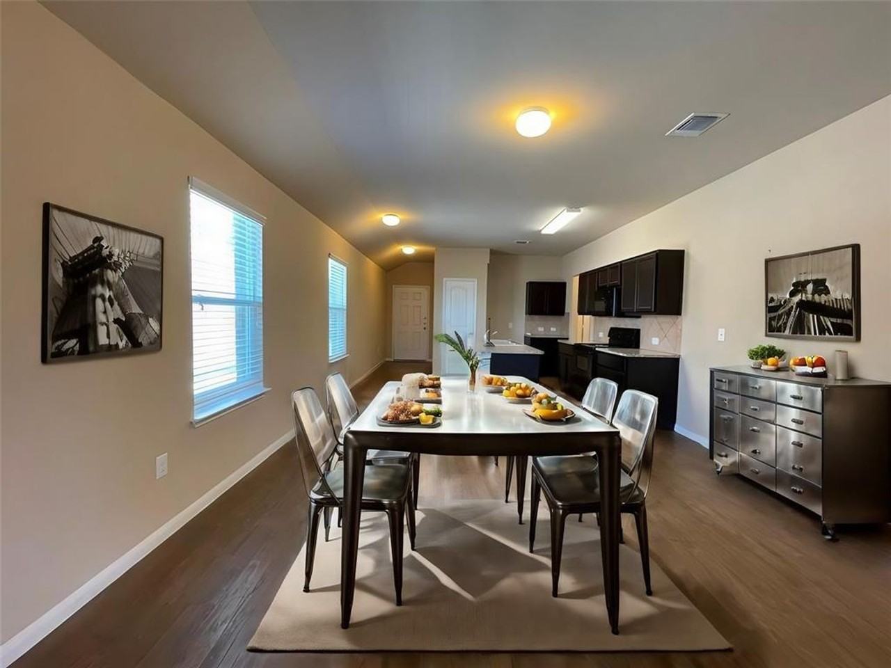 3400 Ortman Dr - Photo 6 of 35