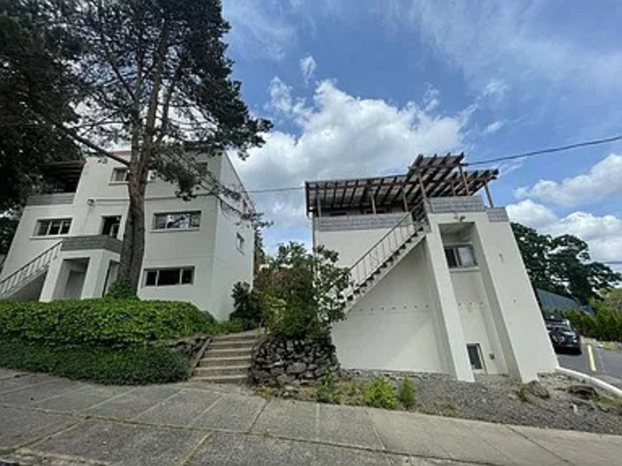 Richardson Court Apartments - Photo 4 of 6