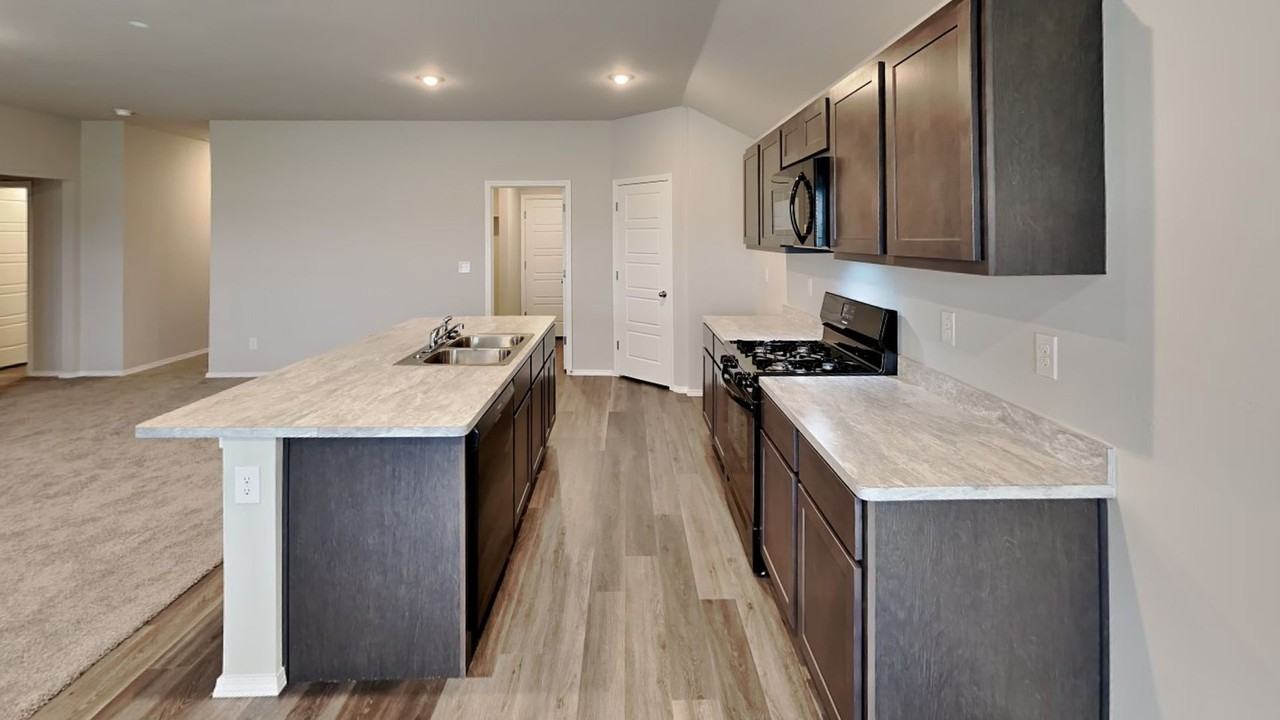 10009 Sw 41st St - Photo 6 of 18