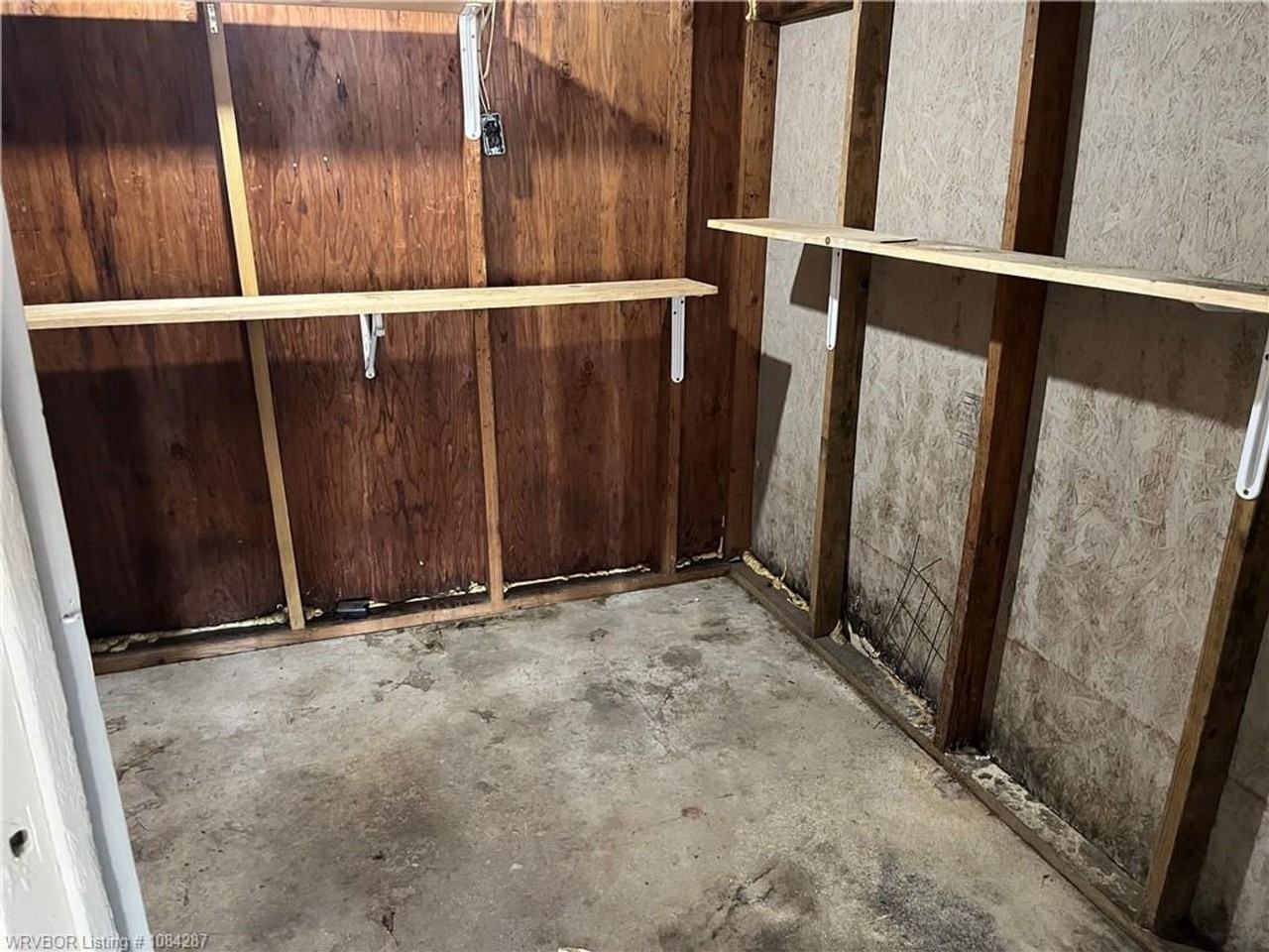 1923 Waco St - Photo 3 of 16