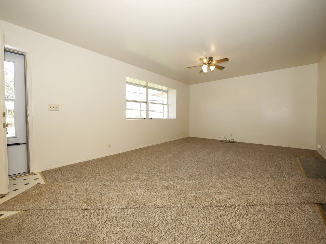 41 Veterans Ln - Photo 2 of 8