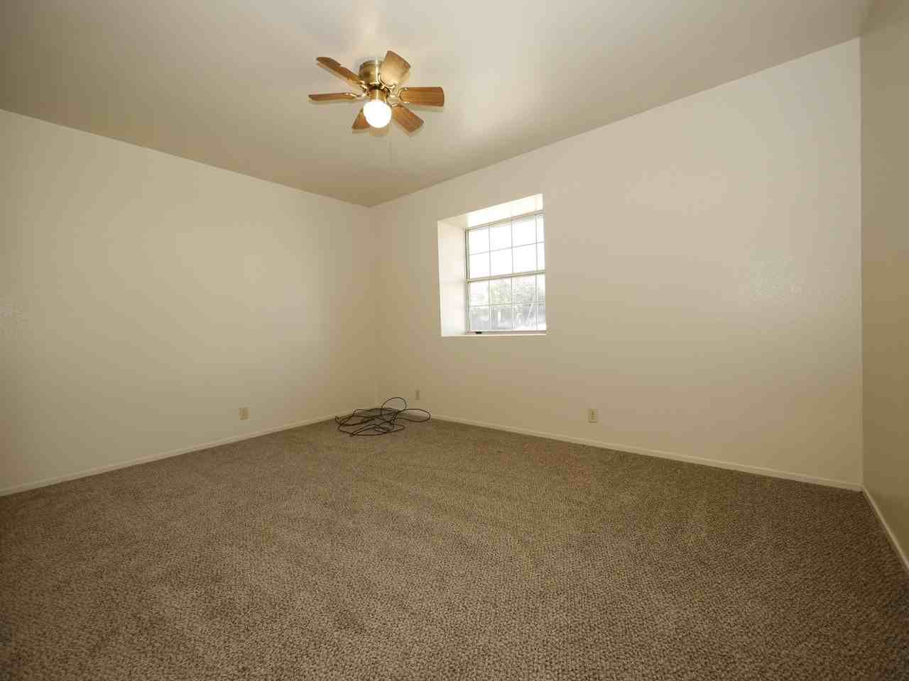 41 Veterans Ln - Photo 6 of 8