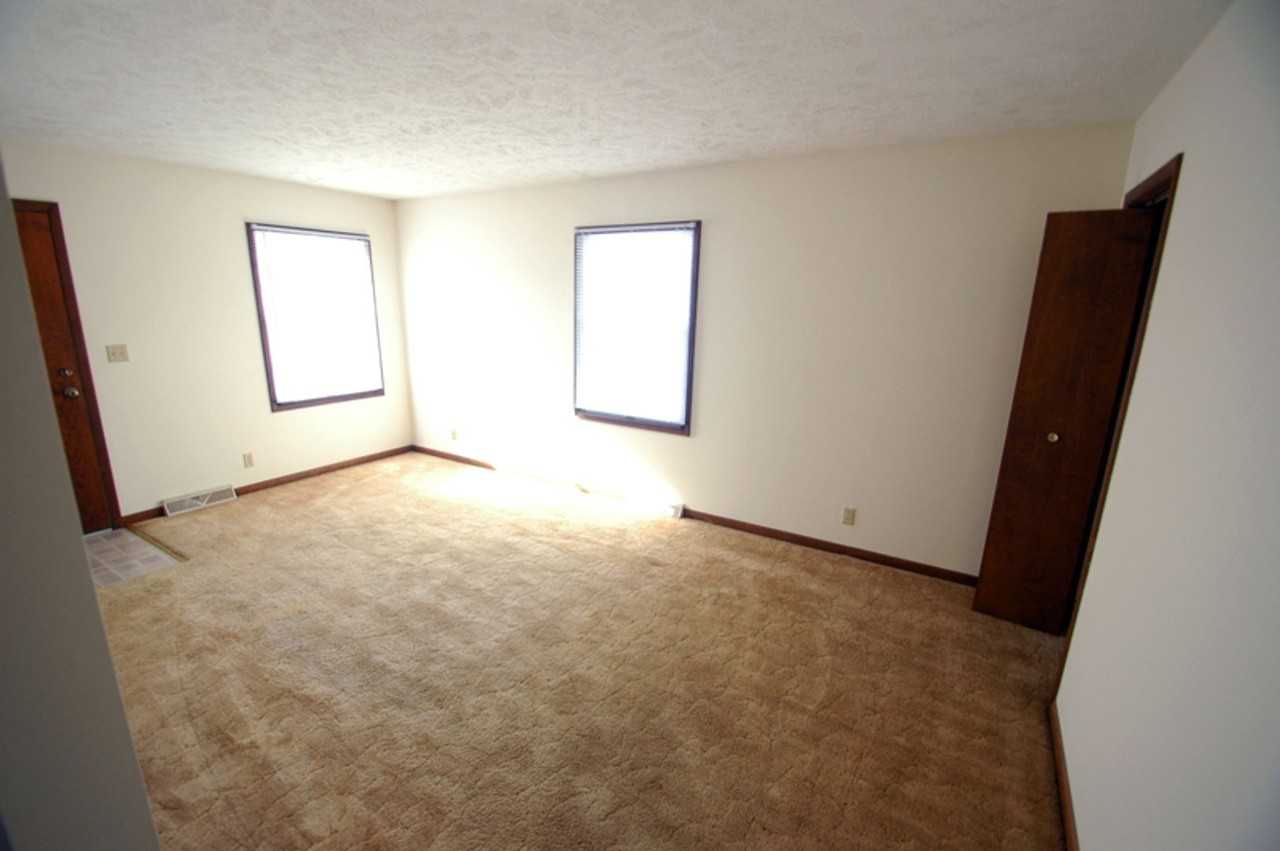 1702 Linda Lane - Photo 2 of 11