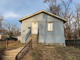 featured image of 2429 Hardesty Ave