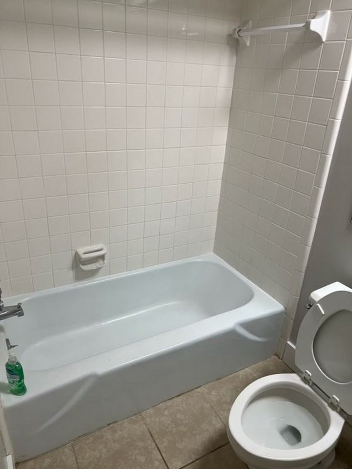 203 Fraser St - Photo 4 of 33