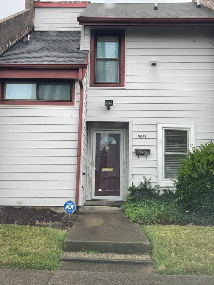 3951 Old Brook Rd - Photo 2 of 10