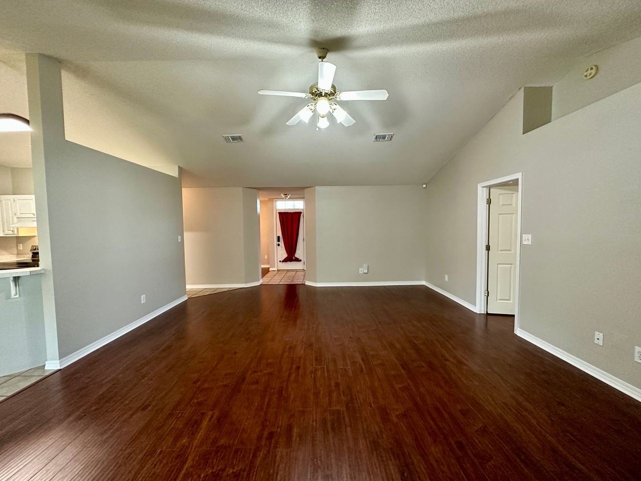 6068 Toulouse Dr - Photo 6 of 27