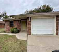 featured image of 303 E Holly St