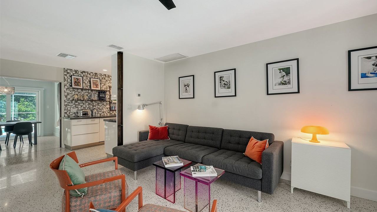 4925 Bay Shore Road - Photo 6 of 25