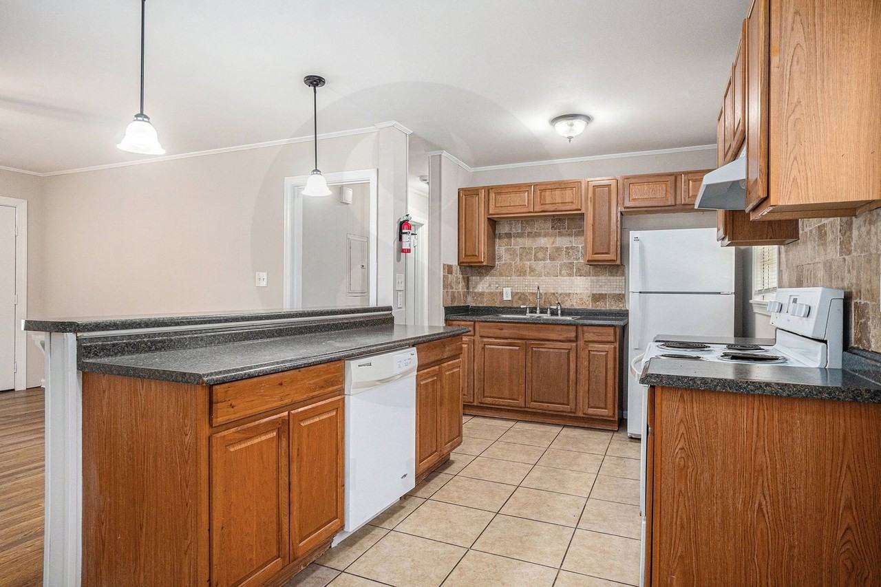 3866 Cedar Drive - Photo 6 of 16