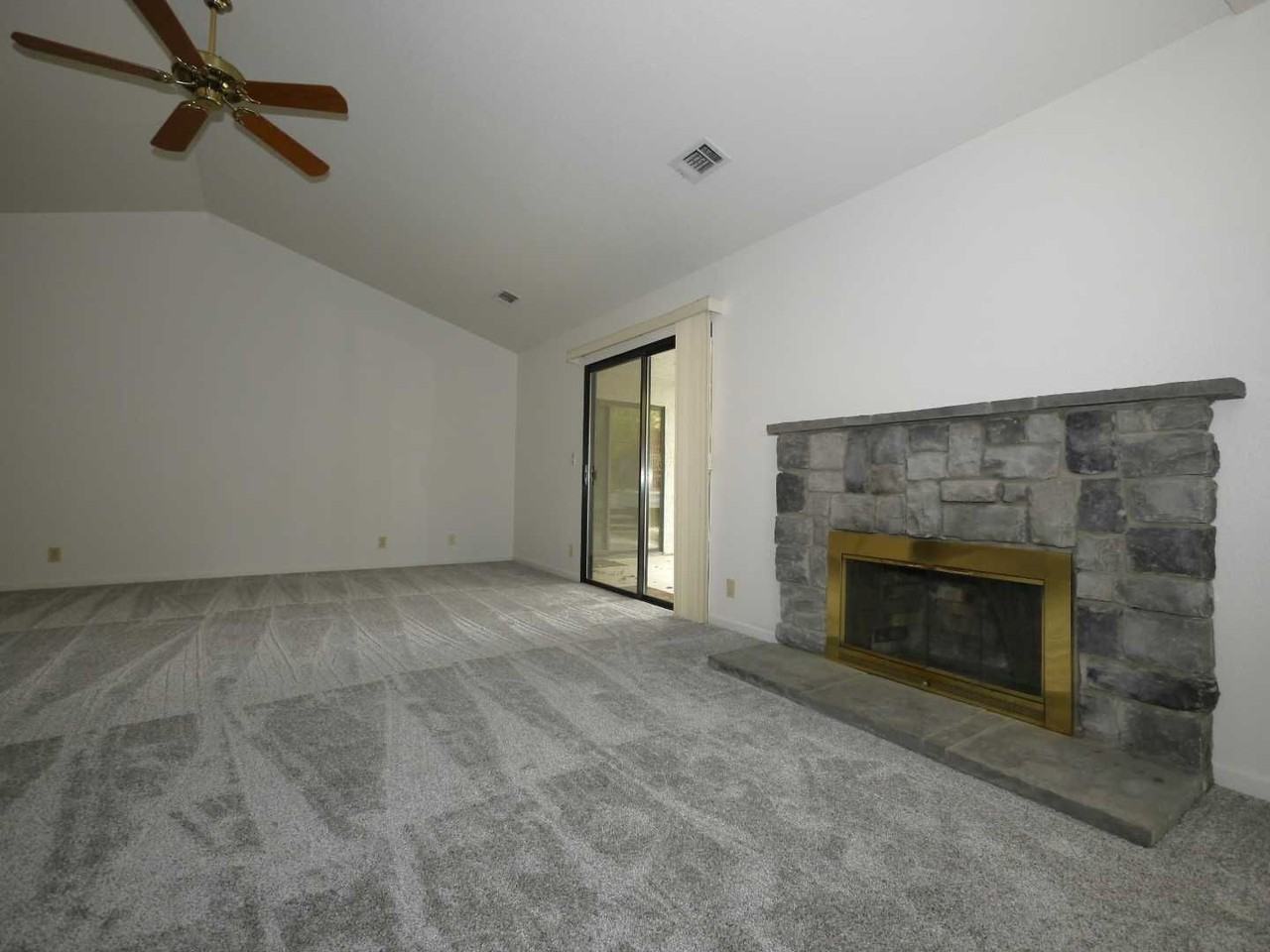 110 Detert Ln - Photo 3 of 18
