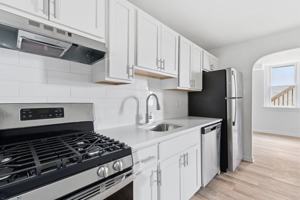 featured image of 126 W 9th Ave