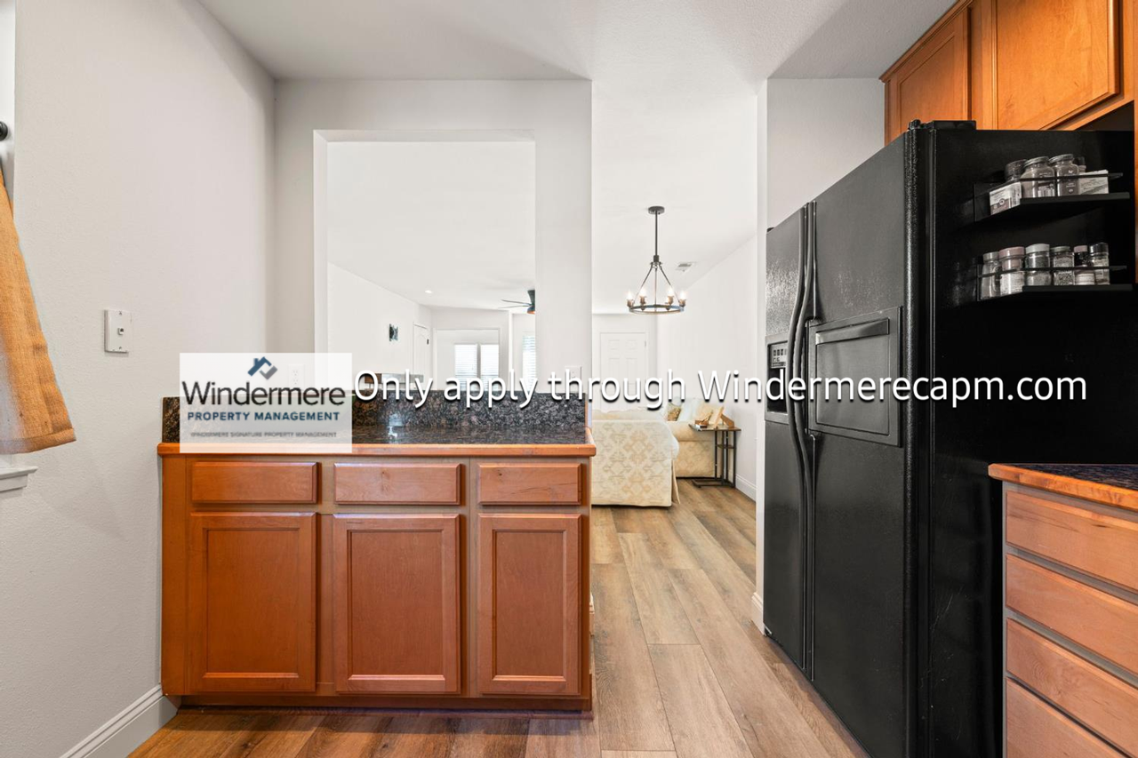 5943 Main Ave #A - Photo 4 of 15