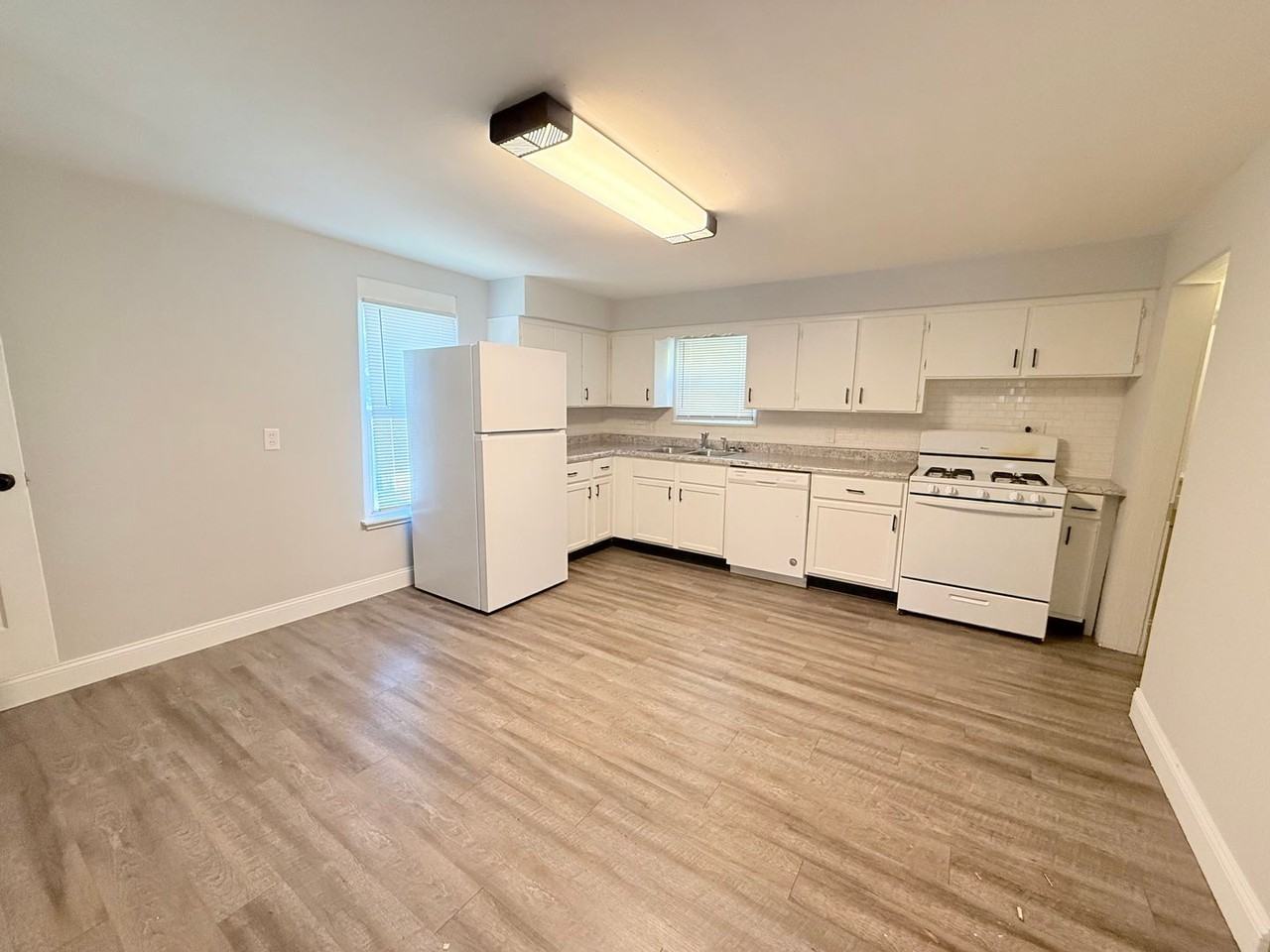 340 East Baker Street - Photo 3 of 16